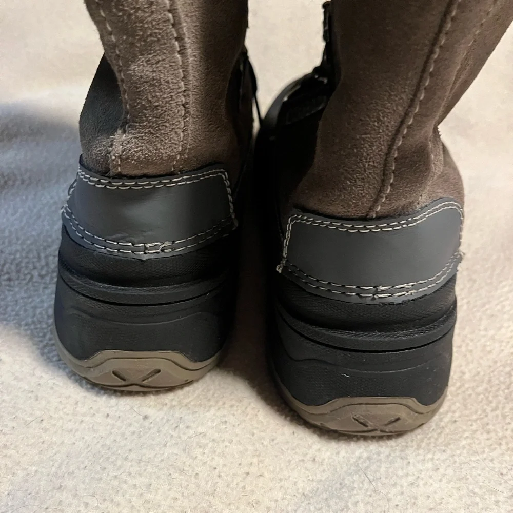 Khombu Faux Fur Trim Leather Upper Winter Boots Sz10